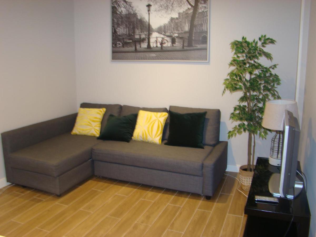 Apartamentos La Pereda ซานตานเดร์ ภายนอก รูปภาพ